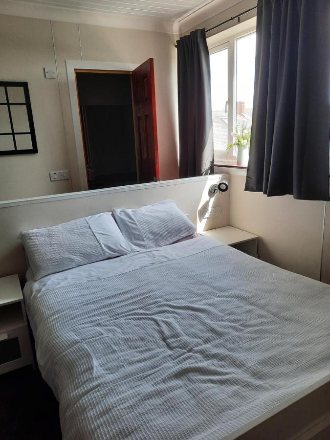 The Townhouse Accommodation 邓弗里斯 外观 照片