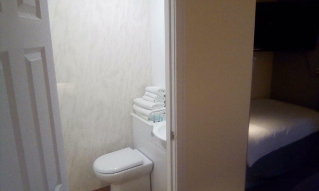 The Townhouse Accommodation 邓弗里斯 外观 照片