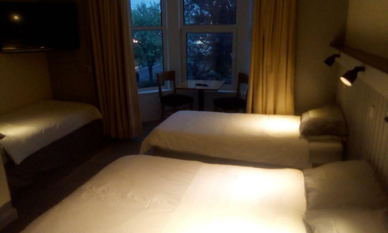 The Townhouse Accommodation 邓弗里斯 外观 照片